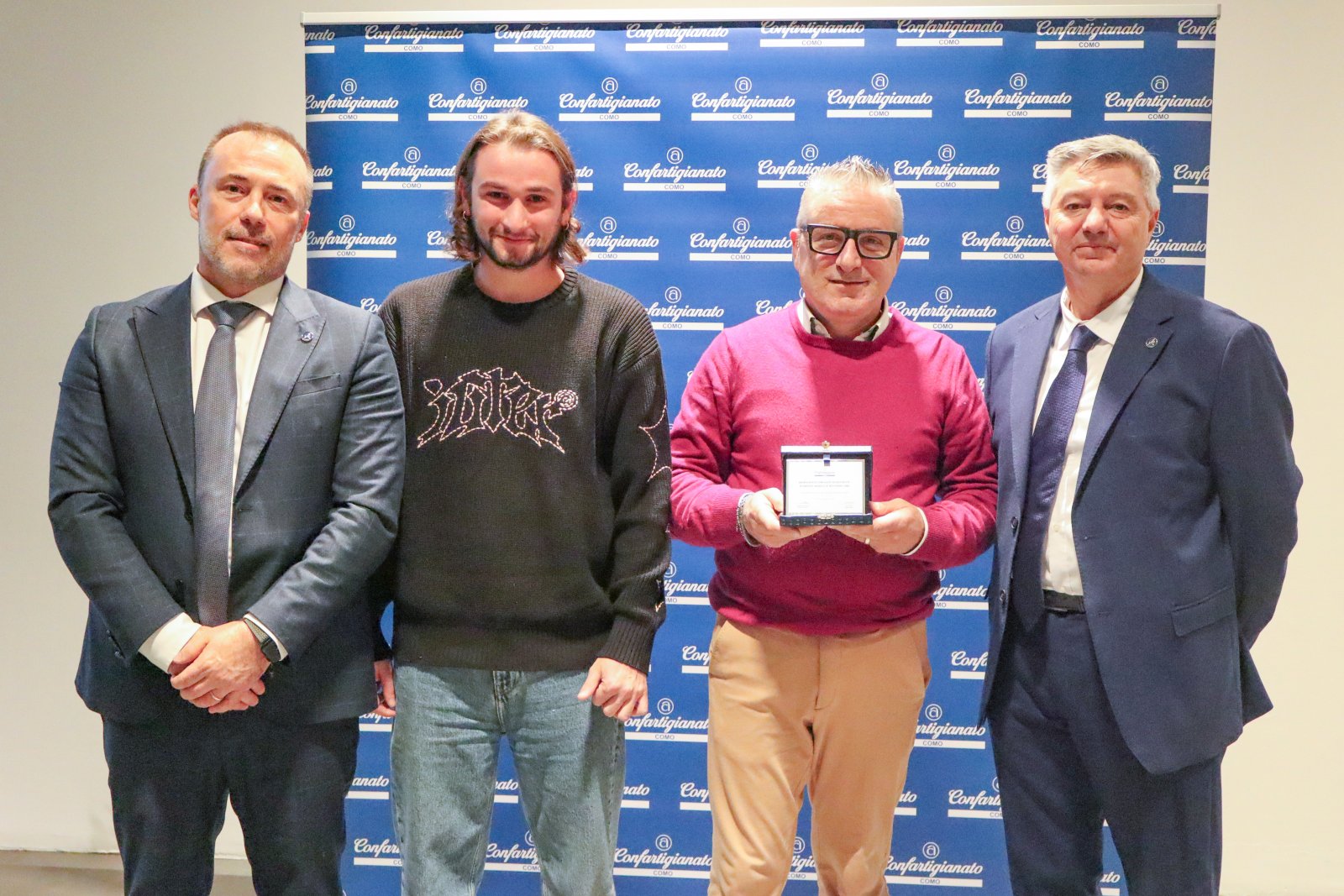 2025 - mobilificio prealpi di bestetti alberto marco e vittorio snc - 50 anni